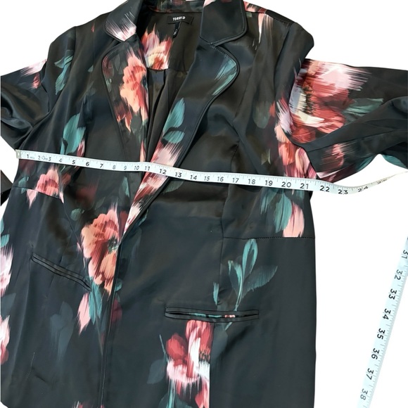 TORRID Floral‎ Blazer Size 0 - Picture 5 of 6